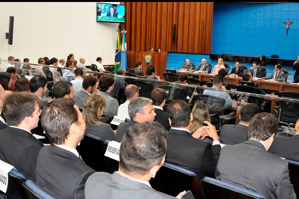 Imagem: Seminário abordou a importância da Regularização Fundiária para o desenvolvimento de MS; evento foi comandado pelo deputado estadual Renato Câmara, presidente da Frente Parlamentar de Regularização Fundiária
