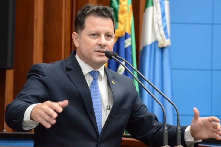 Imagem: Renato Câmara elogia decisão da Sanesul de suspender os cortes no fornecimento de água, mas pede que medida também seja estendida para a energia elétrica