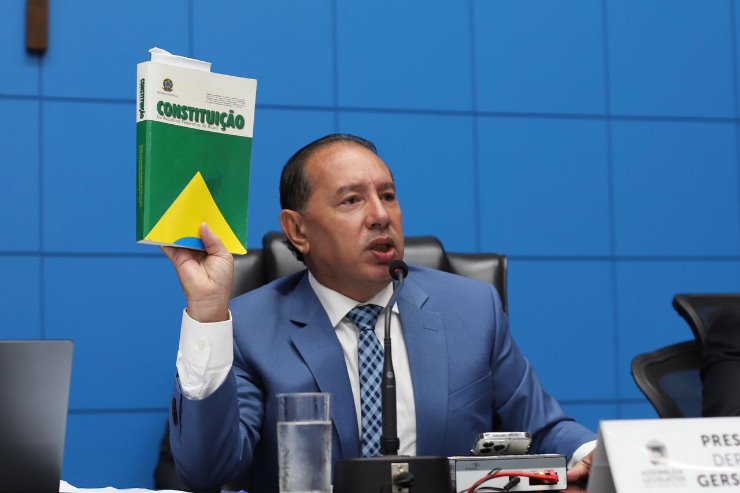 Imagem: Presidente da ALEMS, Gerson Claro, durante a sessão ordinária desta quinta-feira